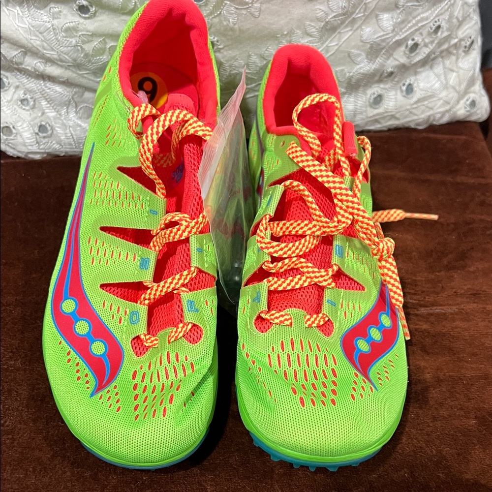 Saucony Racing Carrera XC3 S19039-1 Women's
Bright Green/Orange Shoes Size 9 BN